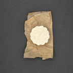 Shampoing solide au miel de nos ruches de la Savonnerie du Loup qui Chante